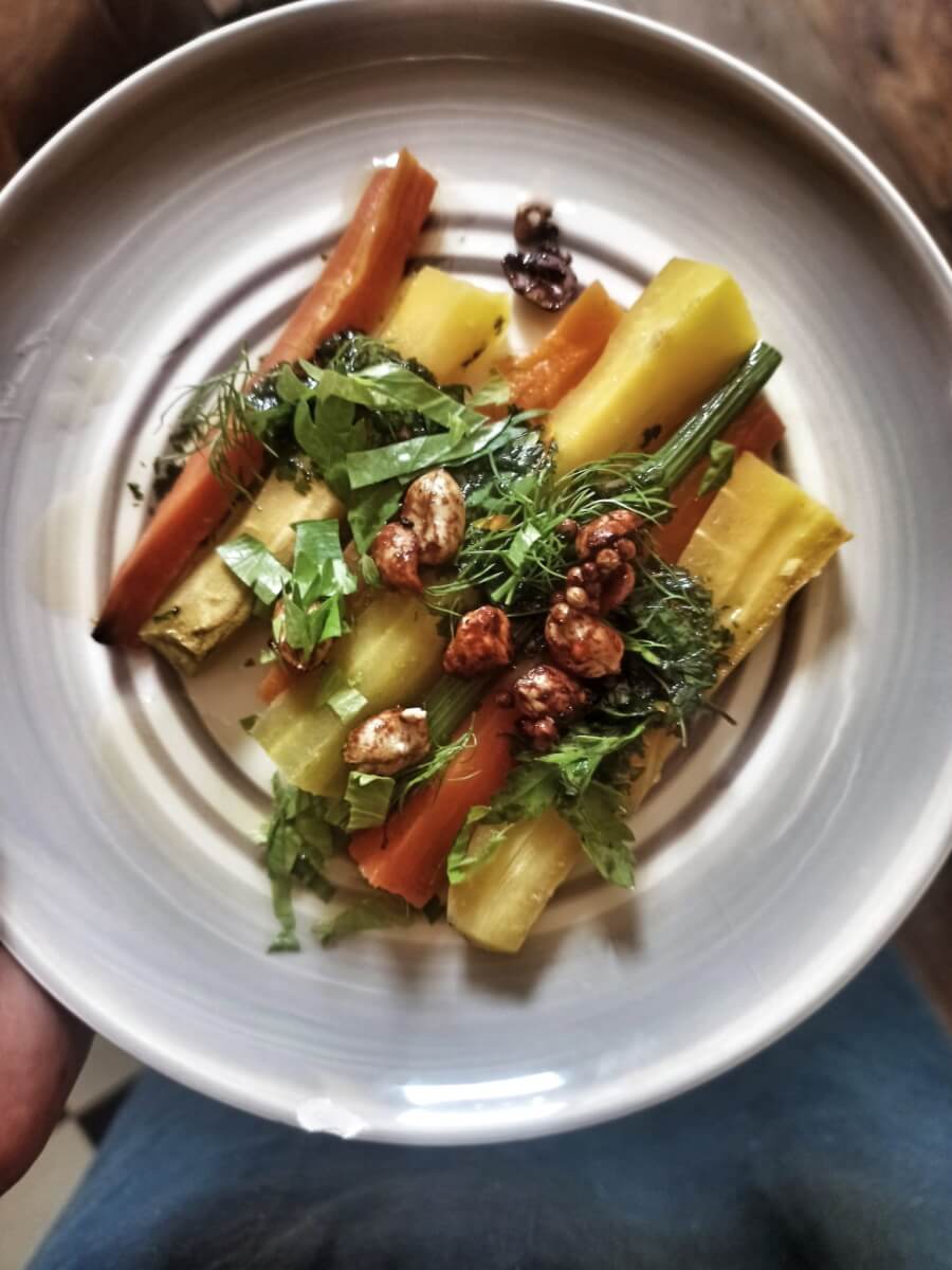 Salade de carottes et noisettes de Marie Laure Crespin laverticalebellême